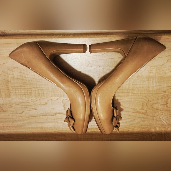 Miss Albright Specialty Anthropology Nude Natural Leather  Heels 7.5 EUC - Picture 9 of 12